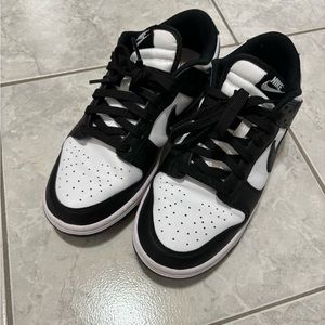 Nike Panda Dunks Low